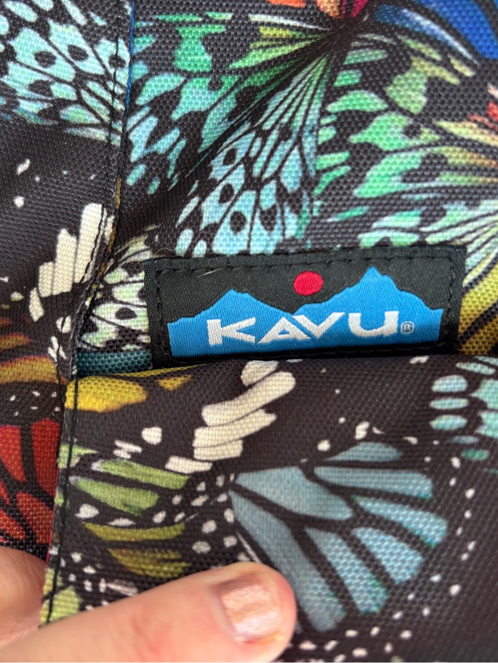 KAVU Rope Sling Bag Butterfly Print Crossbody Sling Backpack Multicolor Black - Picture 2 of 4